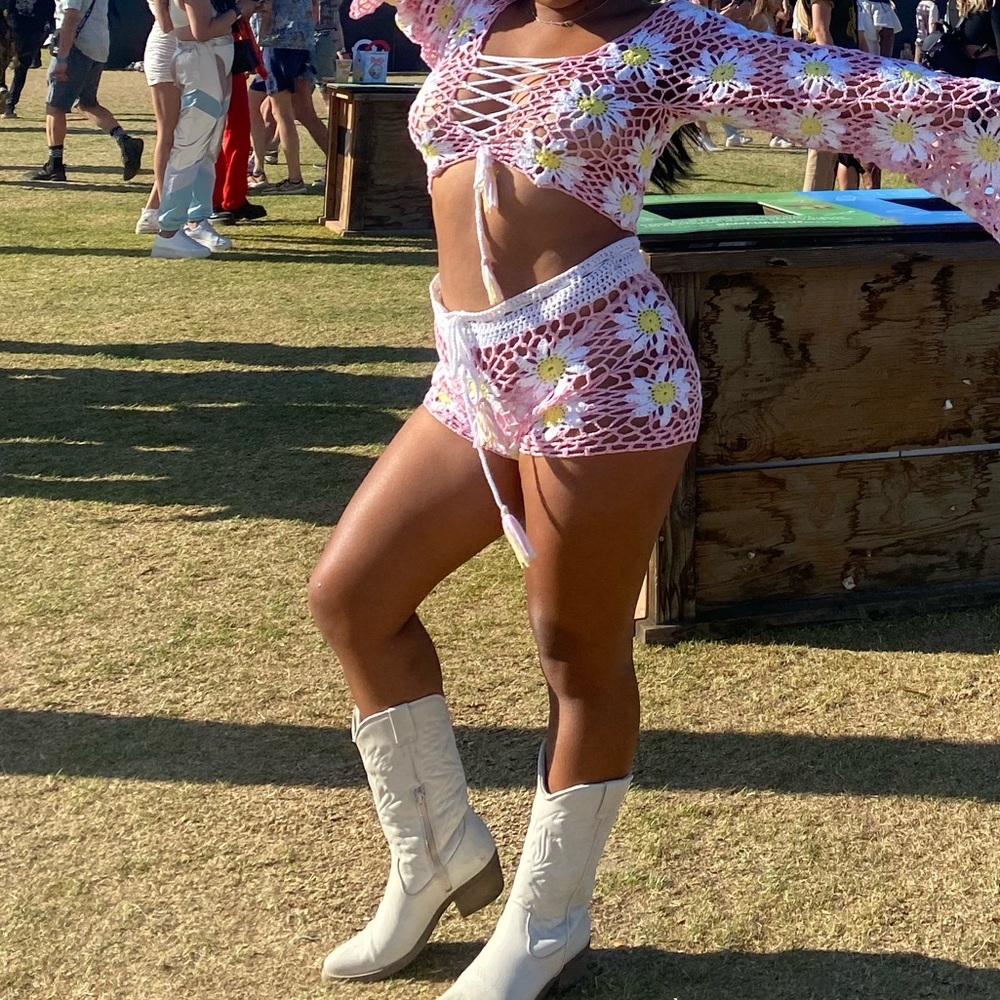 Crochet two piece set perfect for Coachella!
